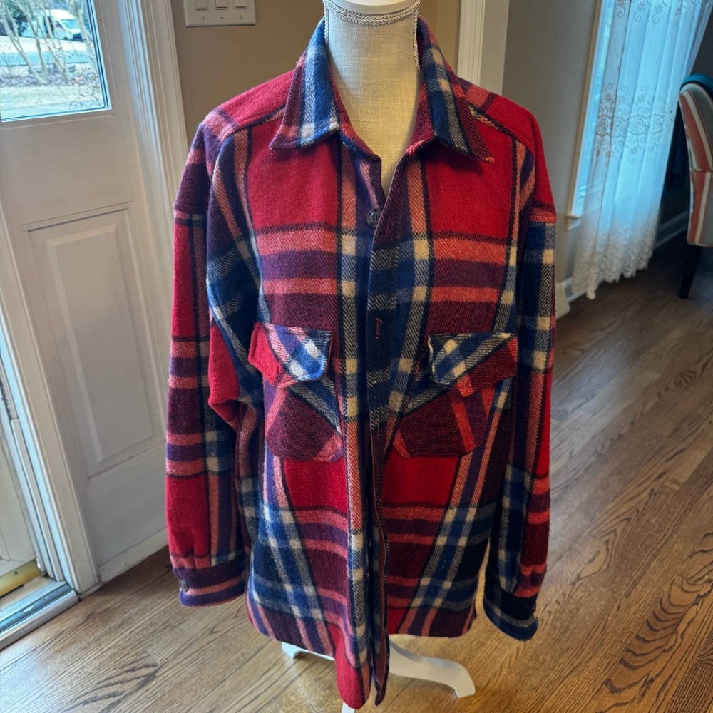 Vintage American Eagle Men’s large wool/ acrylic button‎ shirt jacket
